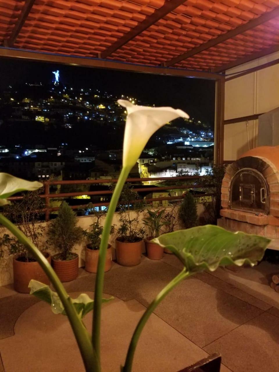 Hotel Casa Montero Quito Dış mekan fotoğraf